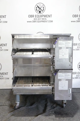 MIDDLEBY MARSHALL DOUBLE STACK PROPANE GAS SPLIT BELT PIZZA CONVEYOR OVEN MODEL PS636G (L TO R)
