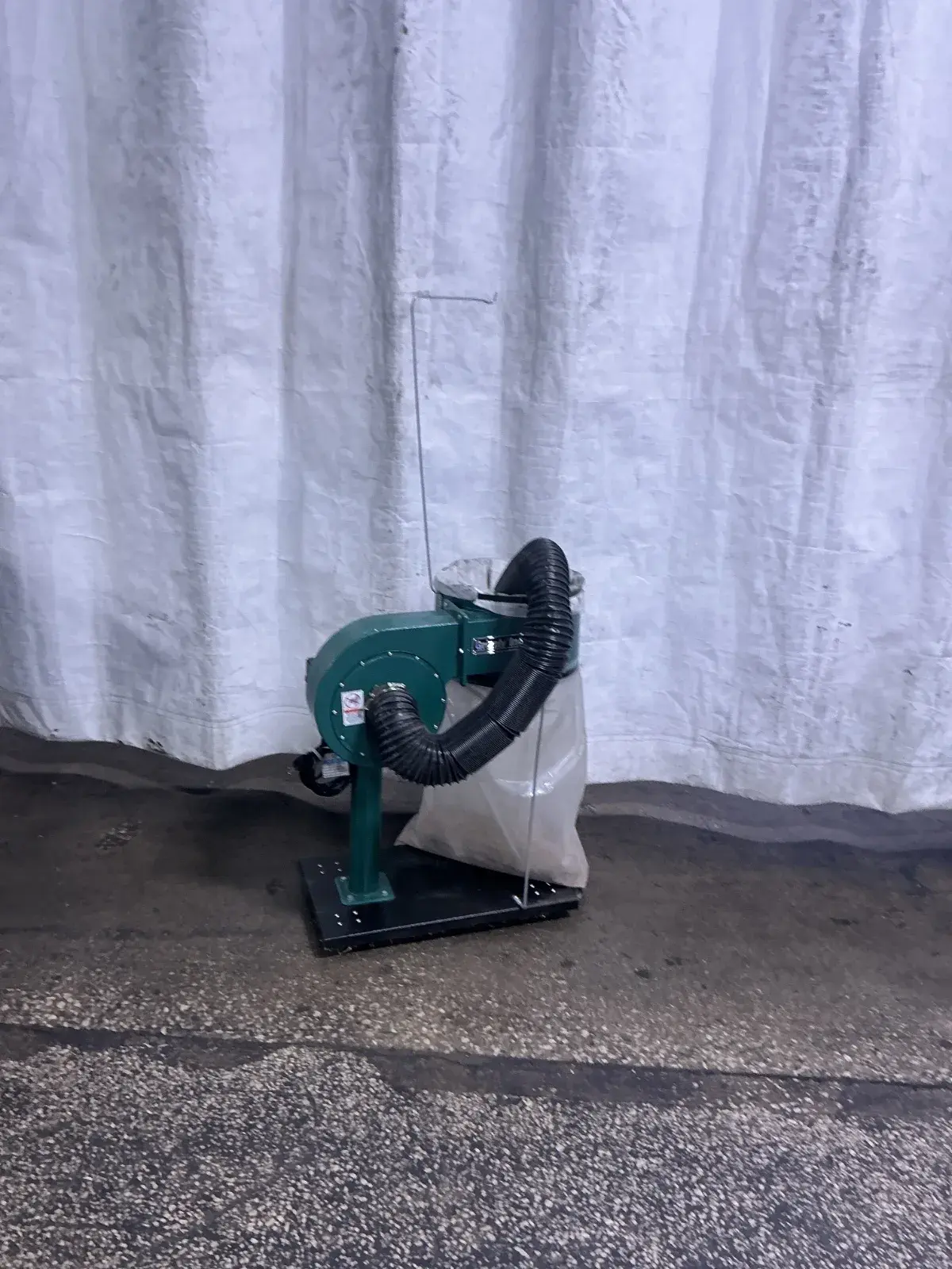 Used GRIZZLY INDUSTRIAL G8027 Dust Collectors Ohio US | HGR 24 #1128501