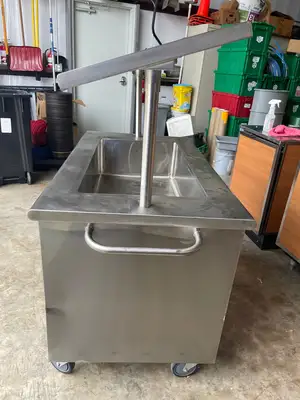 Used Hubert Used 52" Hubert 76306 Stainless 3 Pan Mobile Ice Down Bar Food Service Cart - SS309 Bar Equipment Illinois US | Falcon Restaurant Supply #1375698