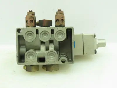 SMC US7406 Pneumatic Directional 3-Way Air Solenoid Valve 120VAC 150PSI