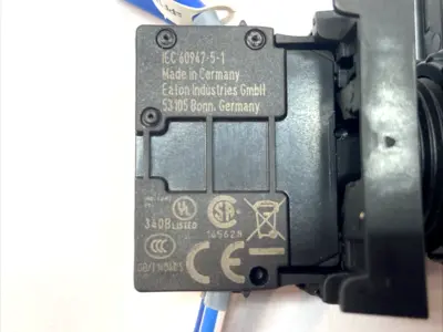 USED EATON PUSHBUTTON 22.5MM BLUE LED 230V 1NO W/ X2 M22-K10