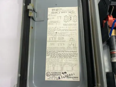 USED SCHNEIDER ELECTRIC SQUARE D SAFETY SWITCH, HEAVY DUTY, FUSIBLE, 30A 3-POLE 20HP