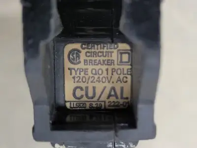 USED SQUARE D QO120