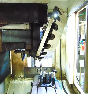 2015 FANUC ROBODRILL ALPHA D21MIA5 Vertical Machining Centers CNC | CNC EXCHANGE (6)