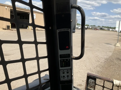 Used 2010 NEW HOLLAND L190 Skid Steer Loaders Michigan US | Miedema Asset Management Group #1325534