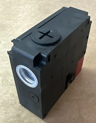 NEW Omron D4NL-1DFA-BS