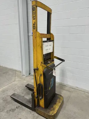 Used BIG JOE 1018-R6 Stackers Georgia US | The Equipment Hub #163357