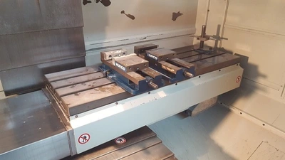 USED 2010 HURCO VM30