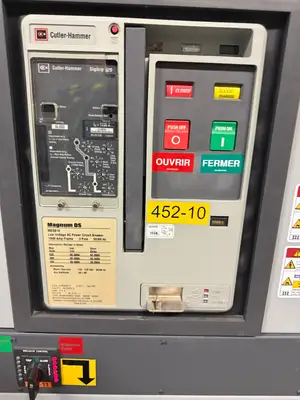 Magnum DS Power Distribution Center (PDC) Switchgear 4000 Amp Main 600 Volts