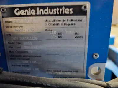 2000 Genie IWP20 Man Lift