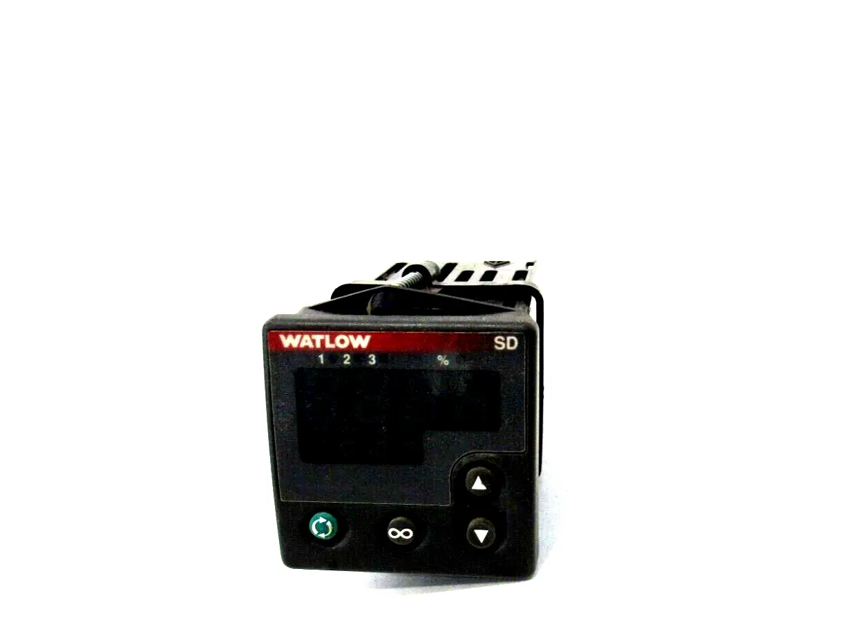 USED WATLOW SD6C-HFAA-AARG TEMPERATURE CONTROL SD6CHFAAAARG