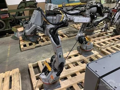 Used 2008 YASKAWA MOTOMAN YASKAWA MOTOMAN SSF2000 Robots Michigan US | RAB Industries, Inc. #183928