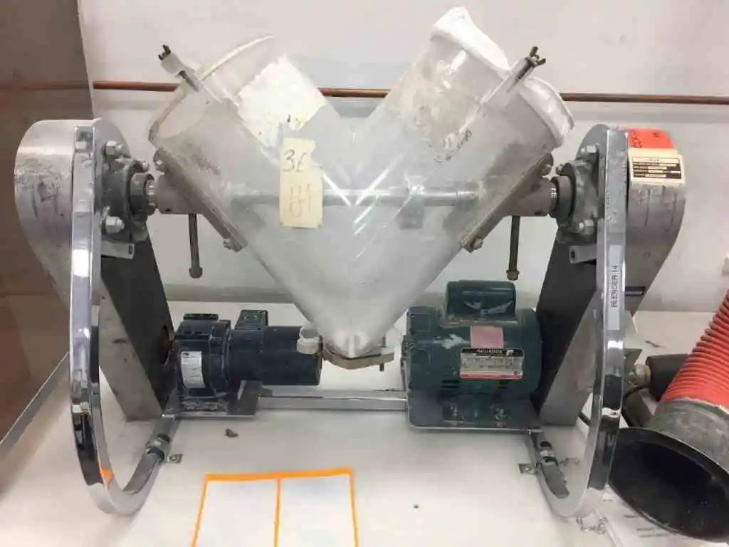USED PATTERSON-KELLEY TWIN SHELL DRY BLENDER