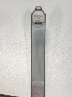 USED OMRON E3X-DA11-S