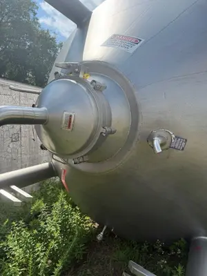 Used 2010 MUELLER 8,300 GALLON Stainless Steel Tanks New Jersey US | Perry Equipment #871222