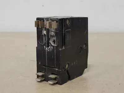 USED SQUARE D QO240