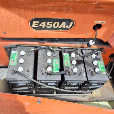 USED 2014 JLG E450AJ