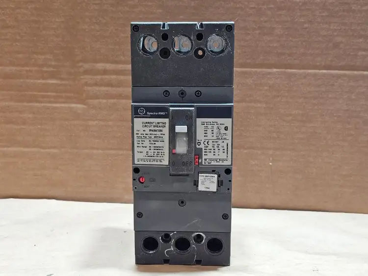 Used GENERAL ELECTRIC SFHA36AT0250 Switchgears British Columbia CA | Lenmark #835305