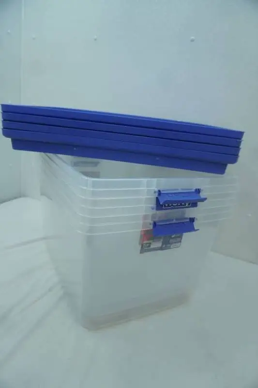 Hefty Storage Containers w/Lids 4ct