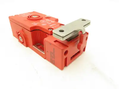 Allen Bradley 440G-S36061 Guardmaster Spartan Locking Guard Switch 110VAC 12-Pin