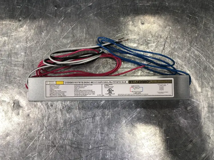 Used GOLD LABEL FLUORESCENT BALLAST ELECTRONIC T8 Lighting British Columbia CA | Lenmark #254741