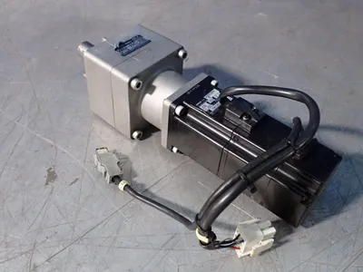 Used OMRON R88MW20030HB Servo Motors | HGR 24 #730748