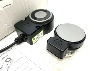 USED IDEM NON-CONTACT SAFETY SWITCH SET, UNIQUELY CODED RFID MAGNETIC