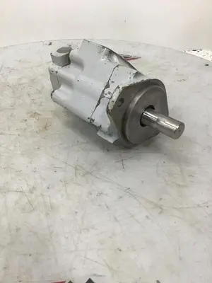 USED VICKERS 3520V38E5