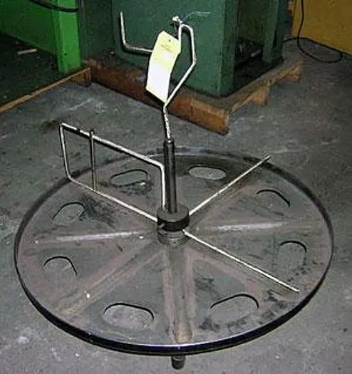 5736-580 Used 36″ Diameter Pan Type Horizontal Payoff Reel