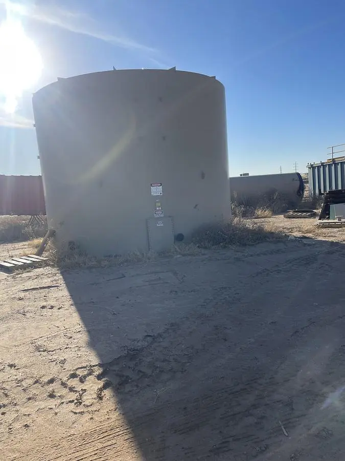500BBL Vertical Storage Tanks – 12’ x 25’, Carbon Steel, Flat Bottom, Used As-Is