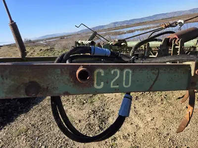 USED 2000 JOHN DEERE C20