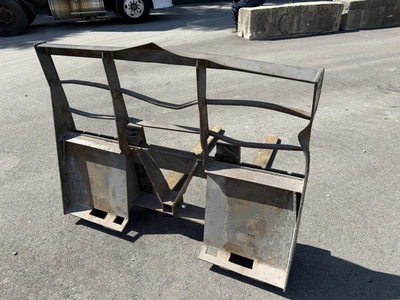 Used _UNKNOWN_ _UNKNOWN_ Pallet Forks Indiana US | Miedema Asset Management Group #1414667