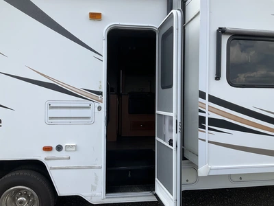 Used 2017 WINNEBAGO MINI WINNIE Campers, Caravans, Motorhomes Michigan US | Miedema Asset Management Group #1423583