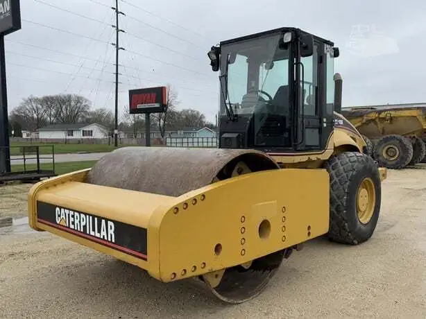 Used 2006 CATERPILLAR CS-683E Vibratory Rollers Iowa US | Bryan Heavy Equipment #183498
