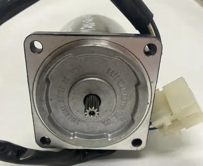 New | in-Stock ORIENTAL MOTOR M206-201-C1 Motors (misc) | Surplus Asset Holdings #1204652