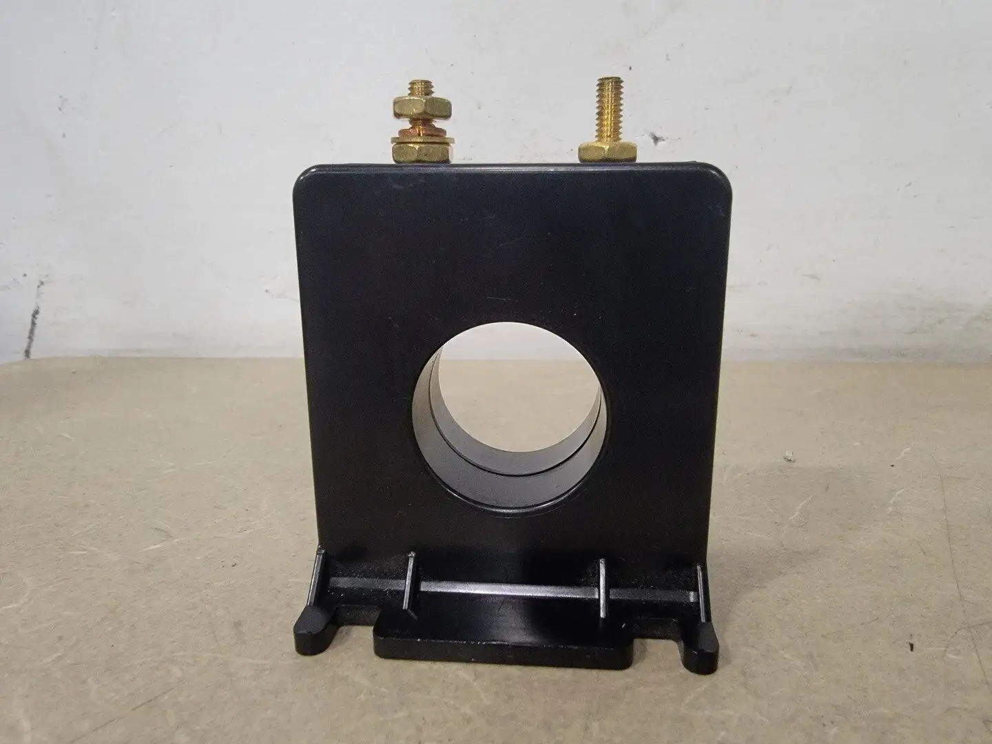 USED INSTRUMENT TRANSFORMERS 2SFT-401