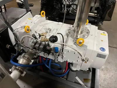 USED 2020 LEYBOLD DRYVAC DV 450