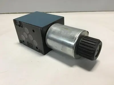 USED BOSCH 0 810 001 825