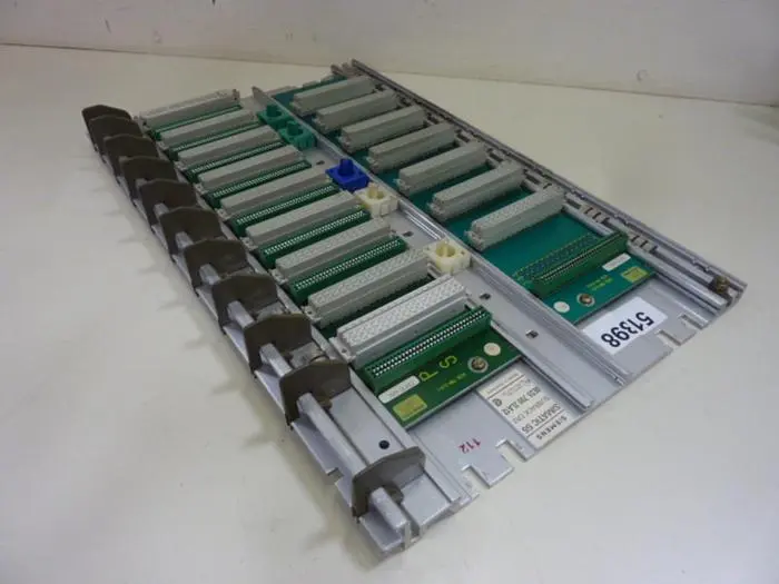 Used SIEMENS 6ES5 700-2LA12 Panel Mounts | Ideal Machinery #661753