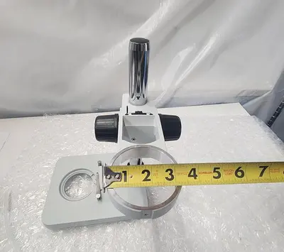 BOOMSTAND MICROSCOPE HOLDER