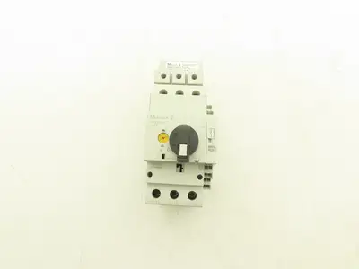 Moeller PKZM4-32 Manual Motor Starter 24-32A 30Hp 600vAC 3Ph