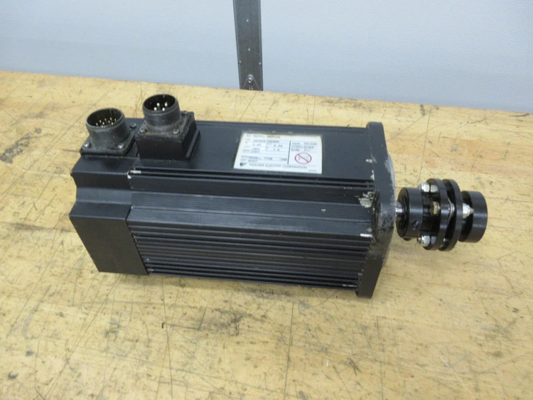 Used 1997 USED HAAS PARTS AND TOOLING HAAS SIGMA-1 09 (LONG) #93-62-0013 SERVO AXIS MOTOR Servo Motors Minnesota US | Machinesused.com #1258239