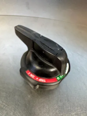 Allen Bradley 140U-PB Ser.A Lockable Disconnect (4E-32)