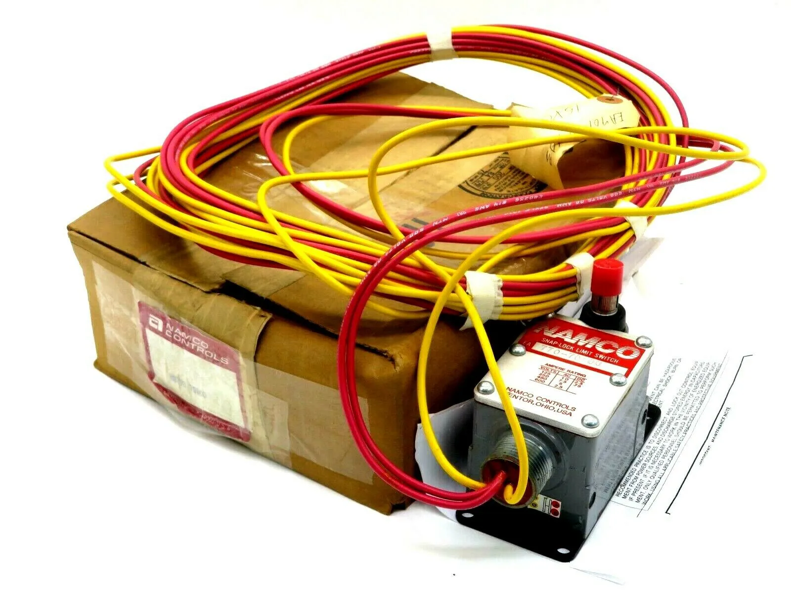 NEW NAMCO EA770-70100 SNAP LOCK LIMIT SWITCH EA77070100