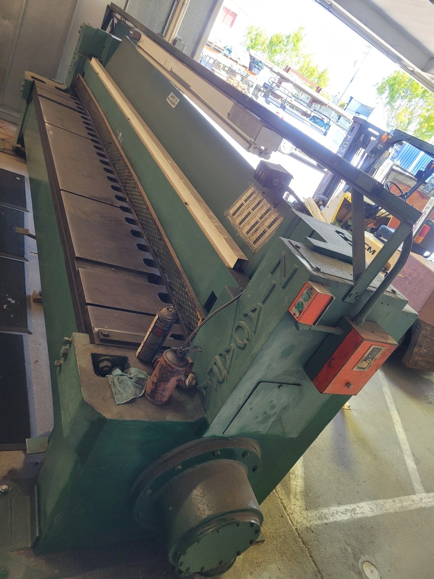 USED NIAGARA 812