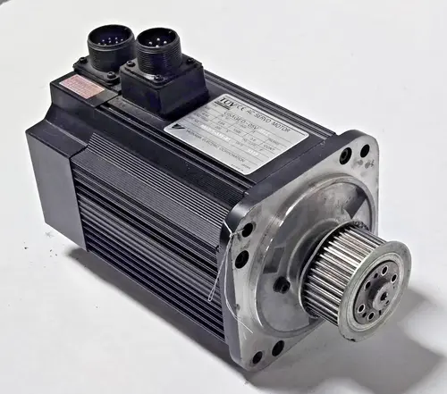 YASKAWA ELECTRIC USAGED-05V BE11 SERVO MOTOR