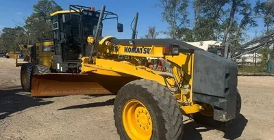 USED 2016 KOMATSU GD655-6