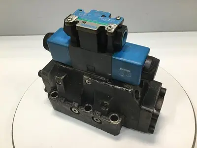 USED VICKERS DG4V-3S-6C-M-FW-B5-60