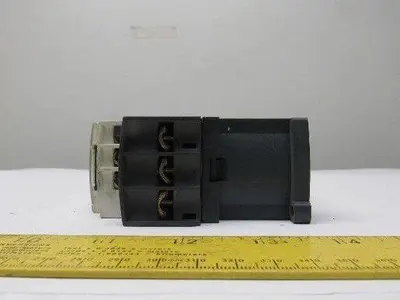 Telemecanique LC1D32BD Motor Starter Contactor 600V 25Hp 24VDC Coil Lot of 7
