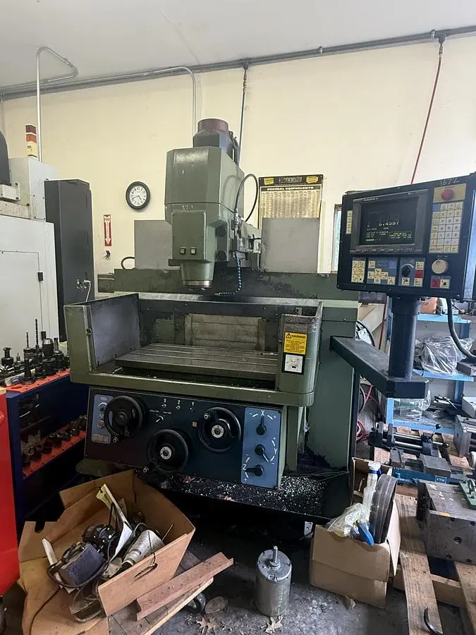 Used 1995 MAKINO KE55 Vertical Mills Minnesota US | Source Machinery Sales #1259538
